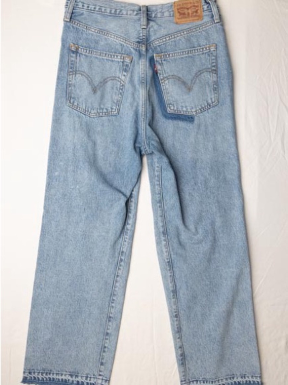 Levi's Women's Light Blue Distressed Straight-Leg Jeans - Picture 4 of 8